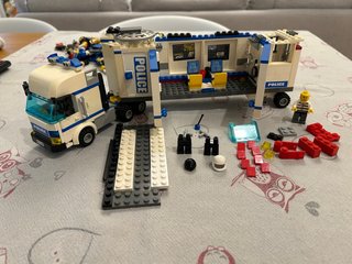 Lego City 7288 Mobile Police Unit Incompleto