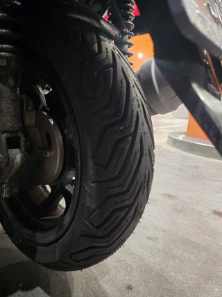 Sym Joymax 125cc Maxi Scooter
