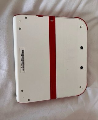 Nintendo 2DS Bianca e rossa