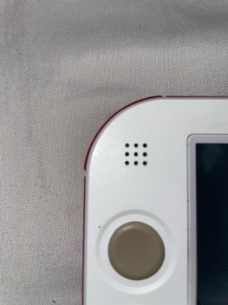 Nintendo 2DS Bianca e rossa