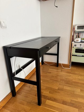 Escritorio negro madera Ikea