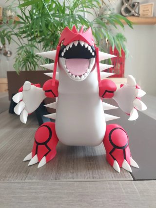 Figura Groudon Pokémon