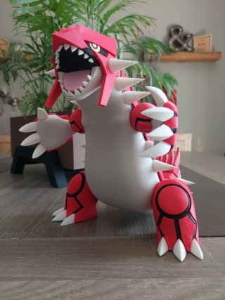 Figura Groudon Pokémon