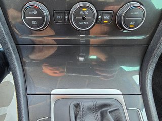 Volkswagen Golf VII Advance 1.4 TSI 125CV DSG