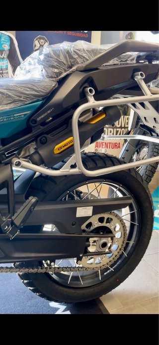CFMOTO 800 MT ES