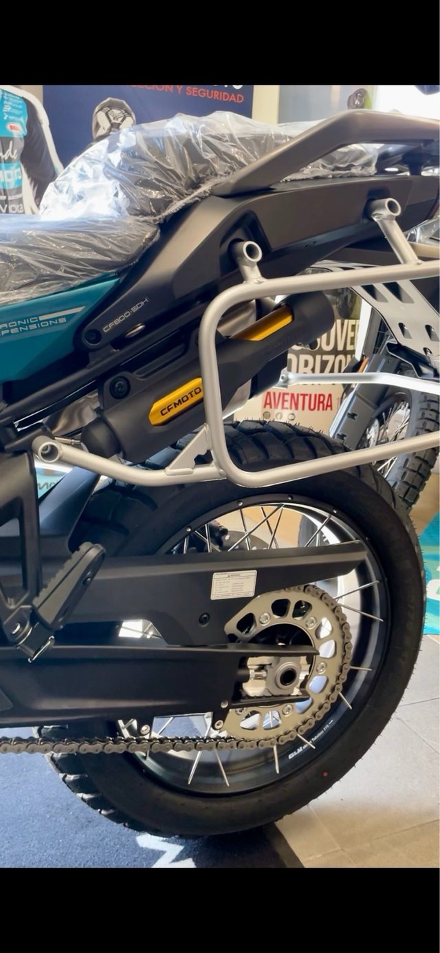 CFMOTO 800 MT ES