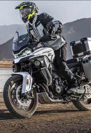 CFMOTO 800 MT ES