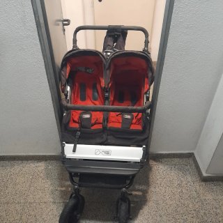 Carro Gemelar Mountain Buggy Duet con capazos