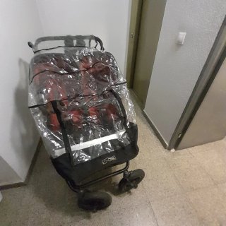 Carro Gemelar Mountain Buggy Duet con capazos