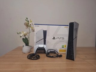 Consola Sony PlayStation 5 (Precio Negociable)