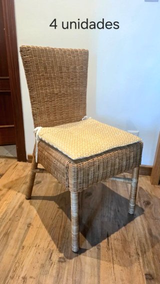 4 Sillas de Comedor Mimbre y Tela