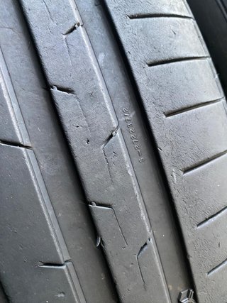 Neumáticos 285/40 R22 CONTINENTAL