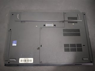 Portátil Lenovo Thinkpad L570 i5 8GB RAM SSD