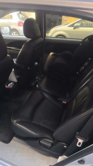 Mitsubishi Grandis 2007