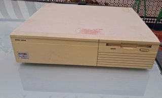 Ordenador Amstrad Beige