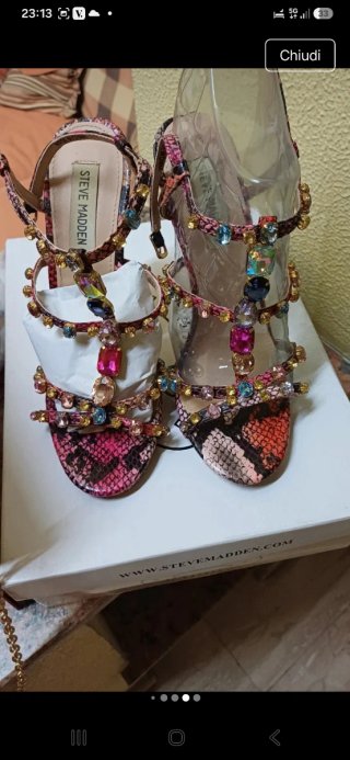 Sandali Steve Madden con Swarovski e pochette