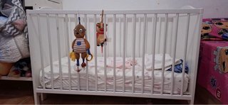 Cuna bebé + sábanas + colchón