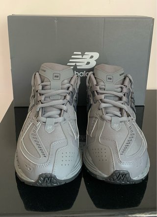 Zapatillas New Balance 1906R Gris Plata