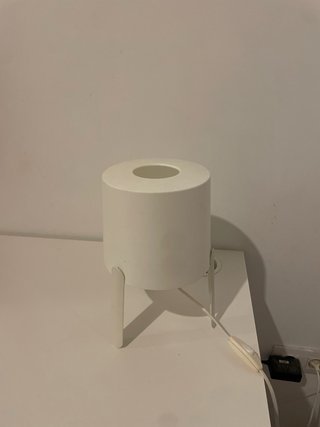 Lámpara de mesa moderna