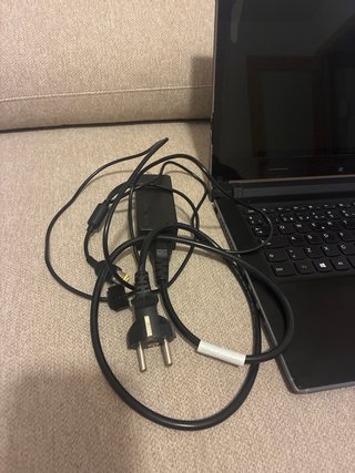 Portátil Lenovo Negro con pantalla tactil