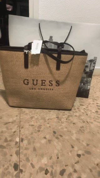 Bolso Guess Marrón nuevo con etiqueta ,