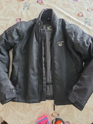casaco preto para andar de mota da marca drenaline