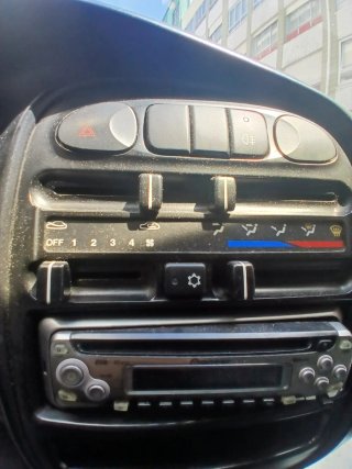 Hyundai H-1 2004