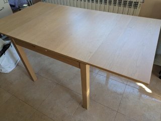 Mesa extensible de madera