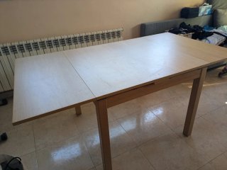 Mesa extensible de madera