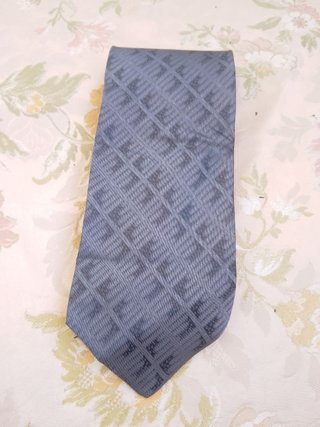 Cravatta Ungaro Grigia Vintage Seta Y2k Italy