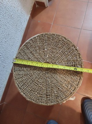 Cesto de mimbre y tela para ropa