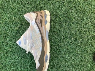 Zapatillas Asics Gel NYC Marrones y Blancas