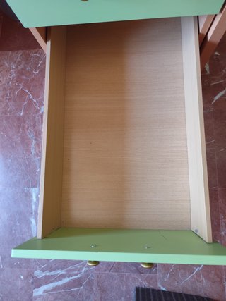 Cama litera con escritorio y cajonera