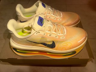 Nike Vomero Premium Naranja Amarillo