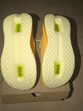 Nike Vomero Premium Naranja Amarillo