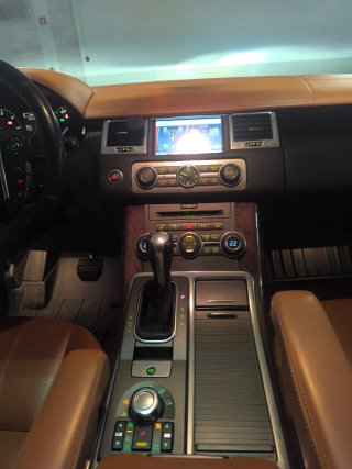Land Rover Range Rover Sport 2011
