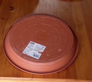 Platos para macetas varias Marcas y Tamaños.