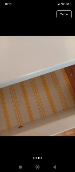 Mesita de noche blanca Ikea, con tirador rosa nube