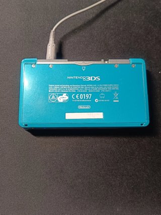 Nintendo 3DS Blu con custodia e caricabatterie