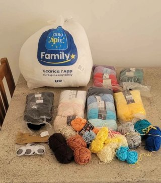 Gomitoli di lana misti + imbottitura
