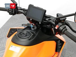 KTM 990 DUKE 2024 3286 kms.