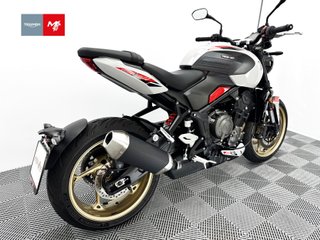 TRIUMPH TRIDENT 800 2026 1732 kms.