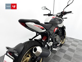 TRIUMPH TRIDENT 800 2026 1732 kms.