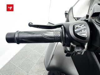 YAMAHA TRICITY 300 2023 14148 kms.