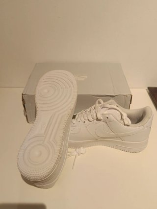 Zapatillas Blancas Hombre en perfecto estado