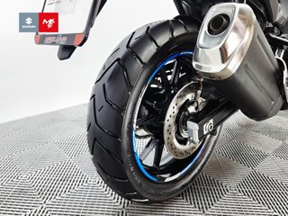 SUZUKI V-STROM 650 2025 5273 kms.