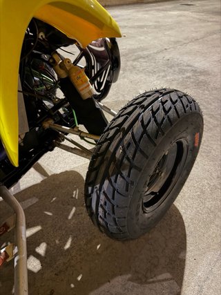 Quad Suzuki LTZ 400 Amarillo