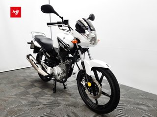 YAMAHA YBR 125 2016 2423 kms.