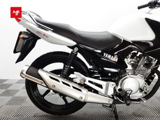 YAMAHA YBR 125 2016 2423 kms.