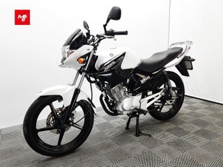 YAMAHA YBR 125 2016 2423 kms.